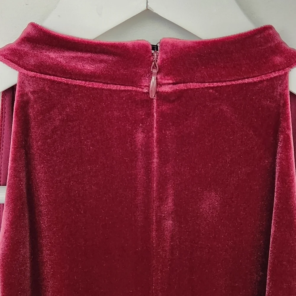 White House Black Market Burgundy Halter Velvet Dress Size 00 - Picture 8 of 8